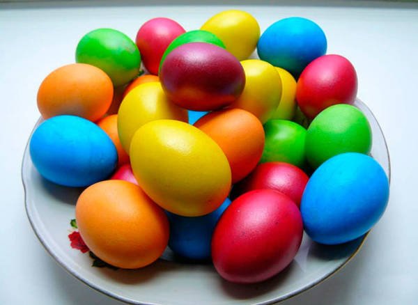 как красить яйца на Пасжу